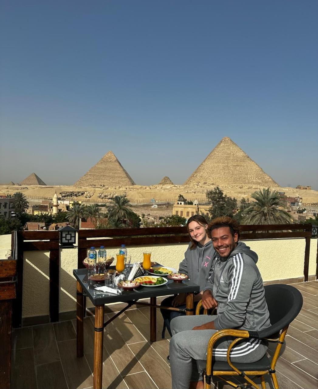 Pyramids Era View Hotel Kafret el-Gabal Kültér fotó