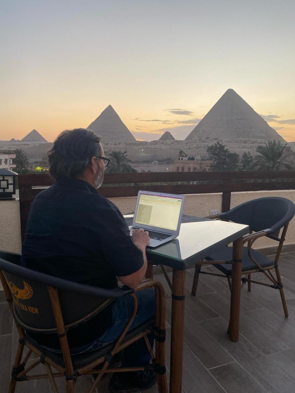 Pyramids Era View Hotel Kafret el-Gabal Kültér fotó