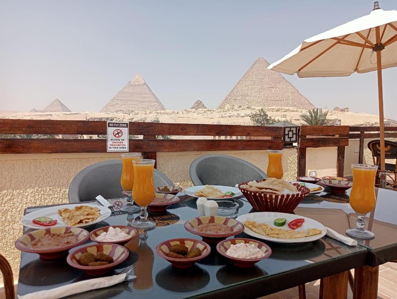 Pyramids Era View Hotel Kafret el-Gabal Kültér fotó
