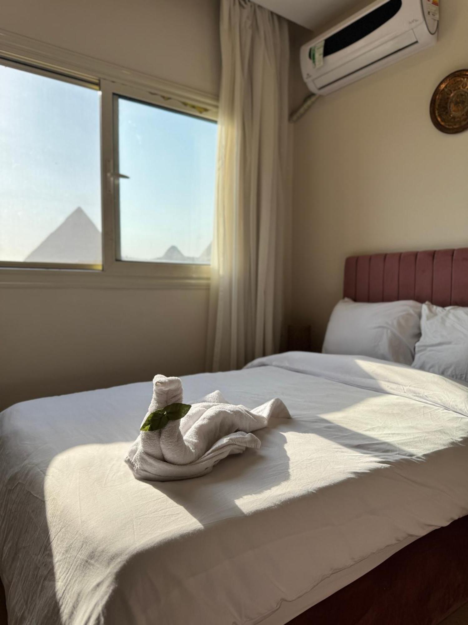 Pyramids Era View Hotel Kafret el-Gabal Kültér fotó