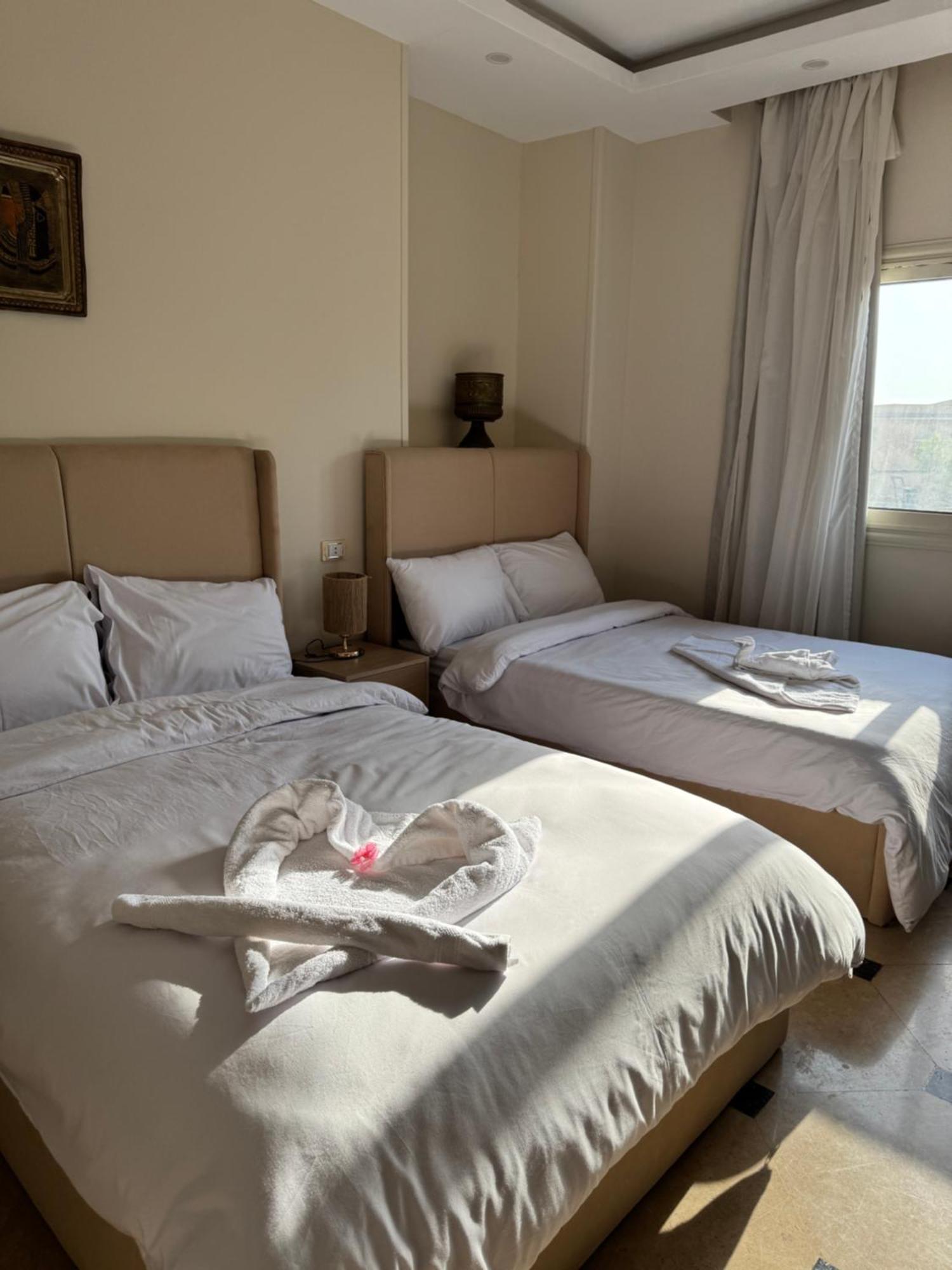 Pyramids Era View Hotel Kafret el-Gabal Kültér fotó